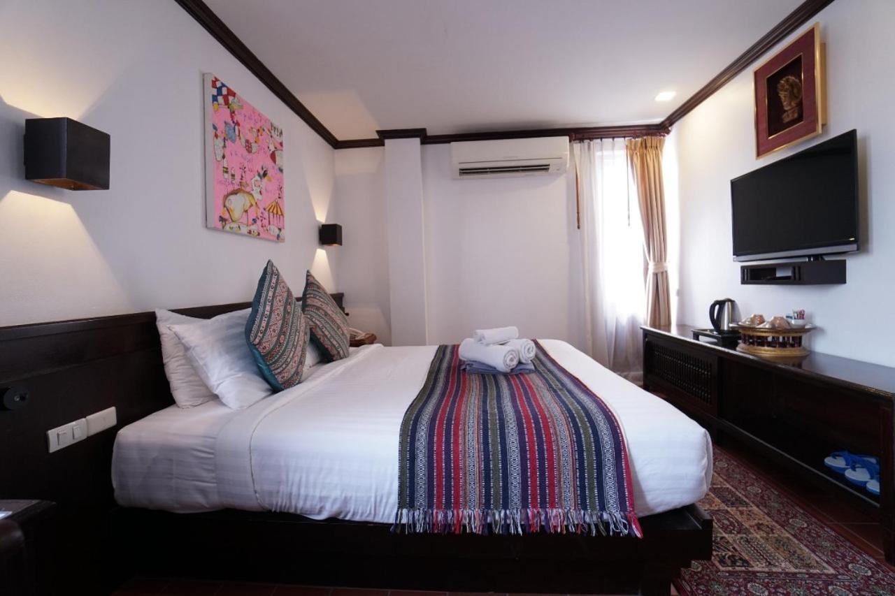 Baan Huenphen Boutique Hotel Chiang Mai Rom bilde