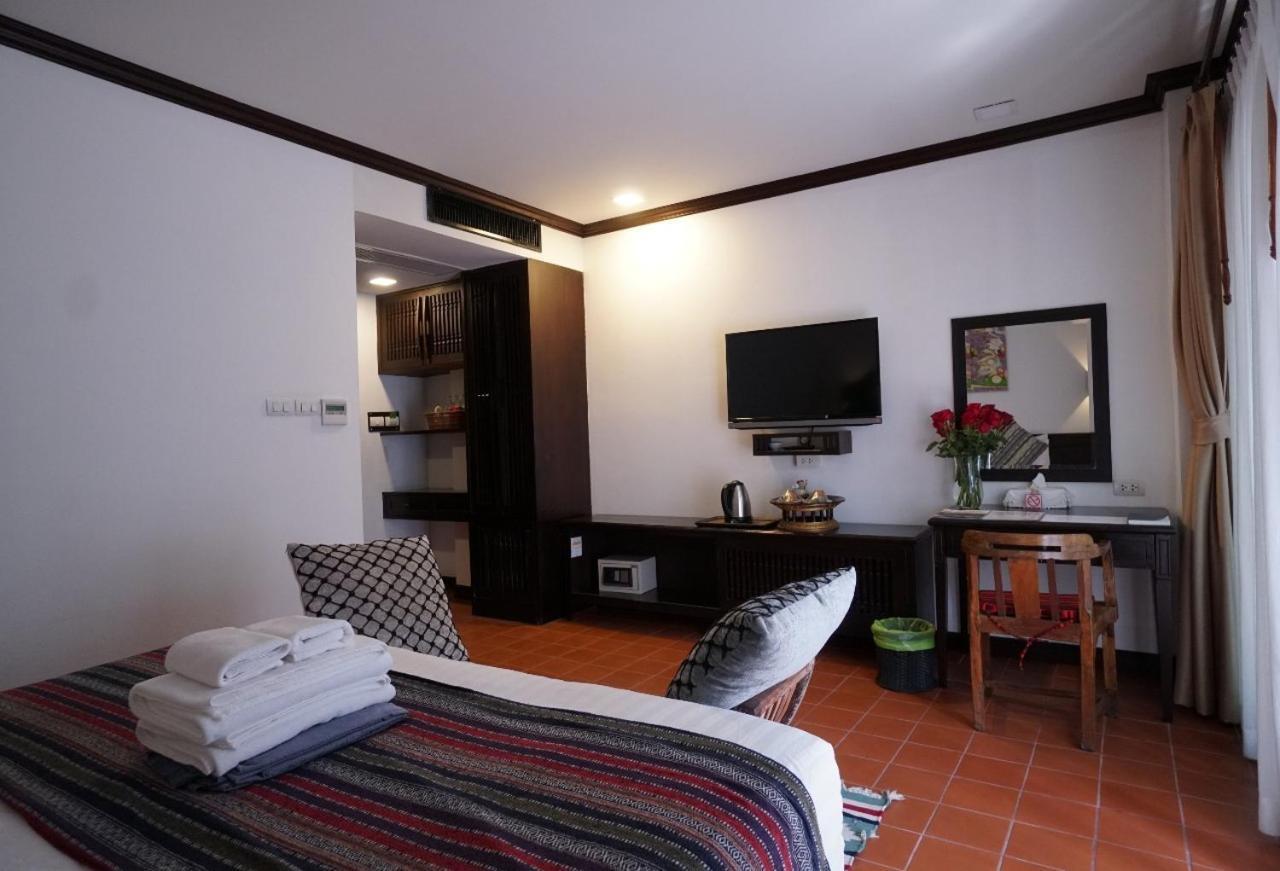 Baan Huenphen Boutique Hotel Chiang Mai Rom bilde