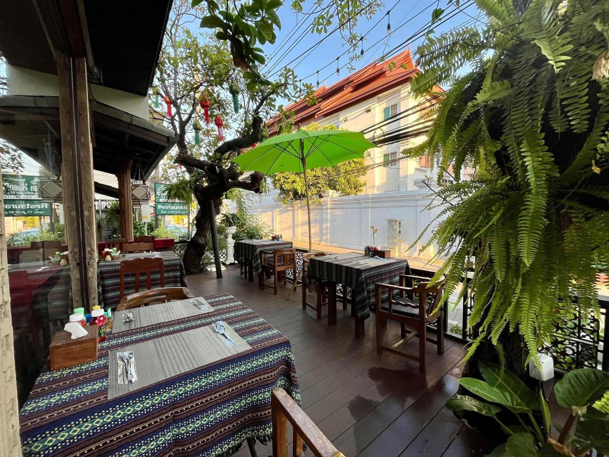 Baan Huenphen Boutique Hotel Chiang Mai Eksteriør bilde
