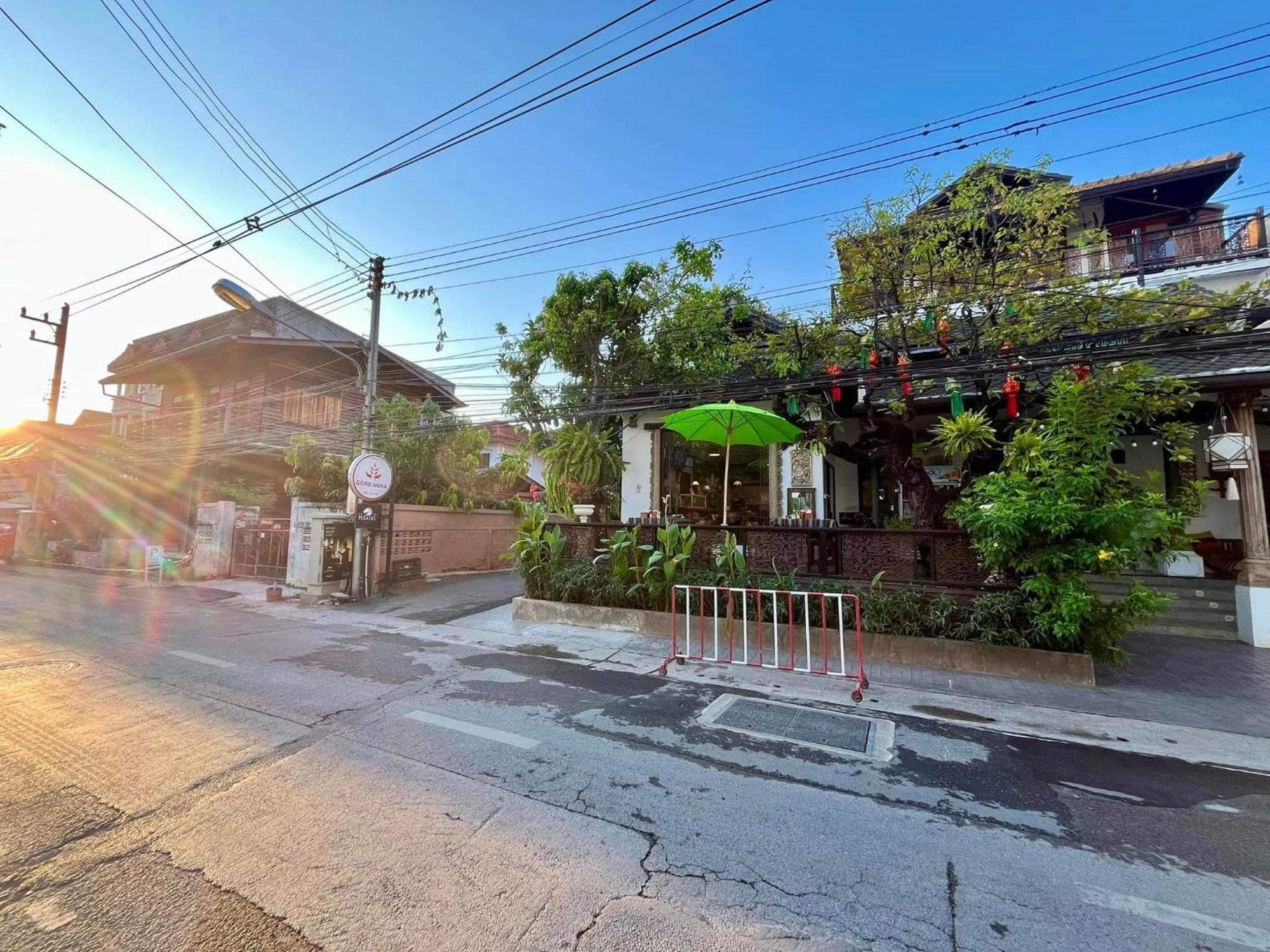 Baan Huenphen Boutique Hotel Chiang Mai Eksteriør bilde