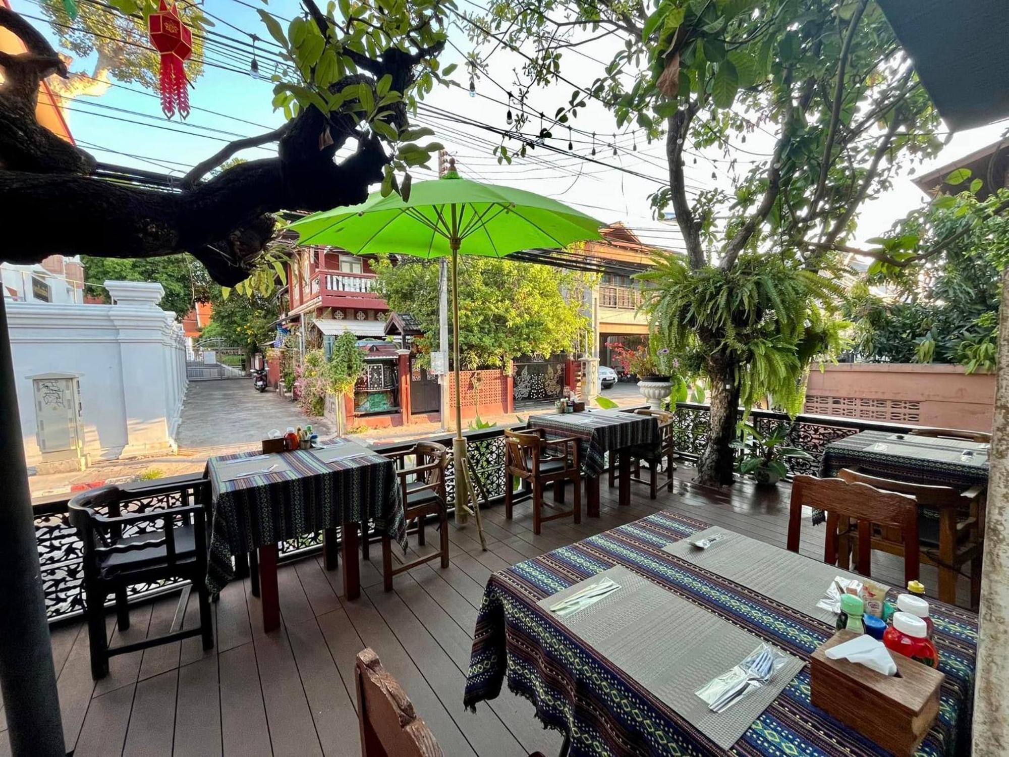 Baan Huenphen Boutique Hotel Chiang Mai Eksteriør bilde