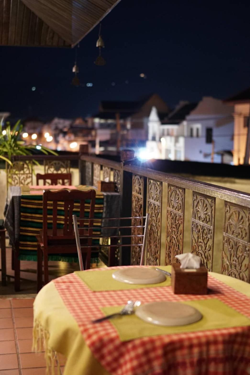 Baan Huenphen Boutique Hotel Chiang Mai Eksteriør bilde